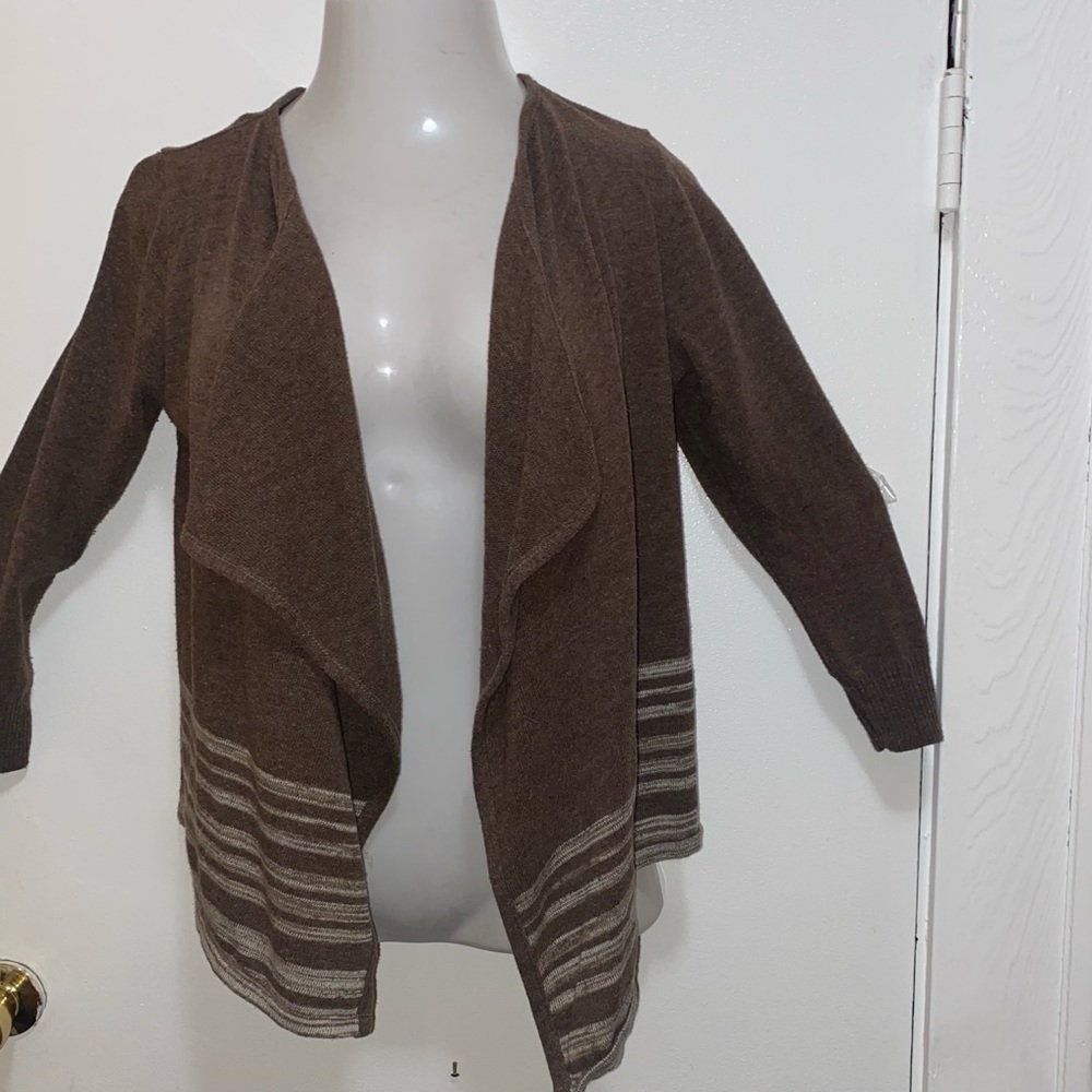 🛍. Tan Short sleeve  “ Open cut Cardigan”.